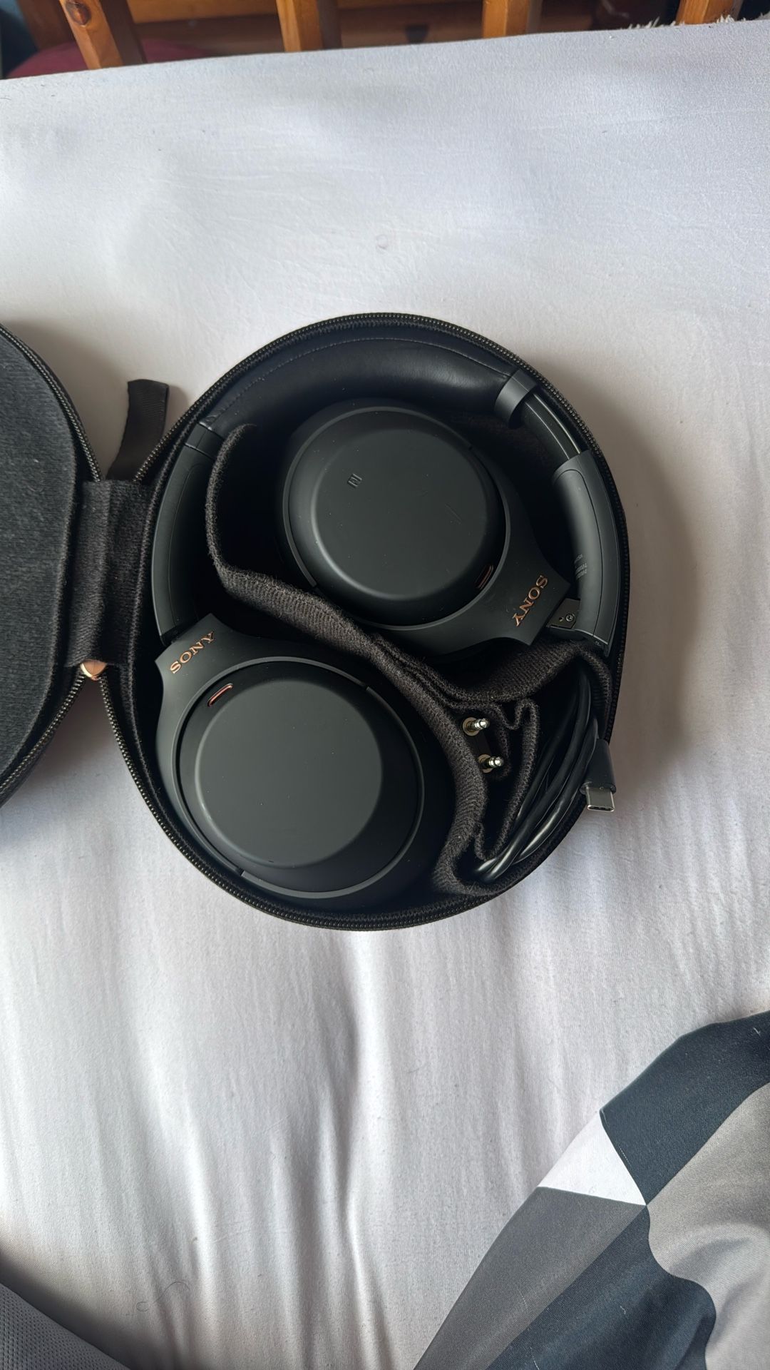 sony headphones wh-1000xm4 wireless Noise Cancellation
