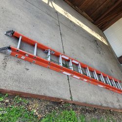 WERNER 24ft Fiberglass Ladder Good Conditión  