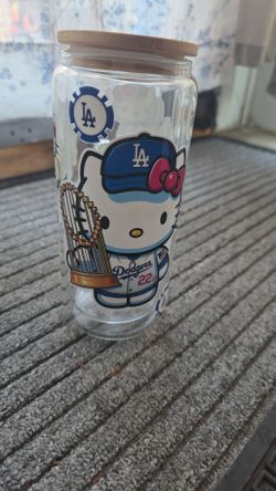 20 oz Dodgers Hello Kitty tumbler with bamboo lid and plastic straw. New.