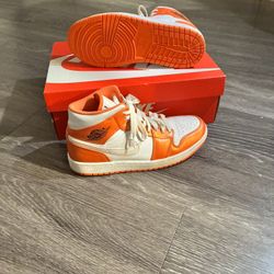 Orange Air Jordan’s 7.5