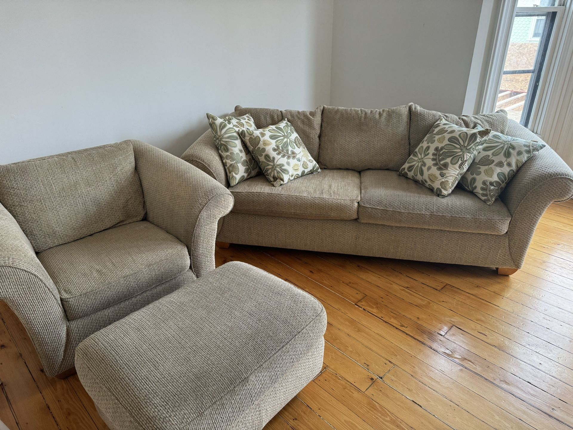 Sofa/ Chair and Ottoman 