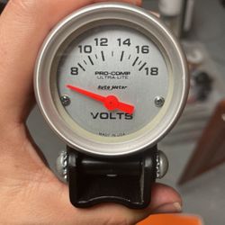 Autometer Electric Voltmeter Gauge