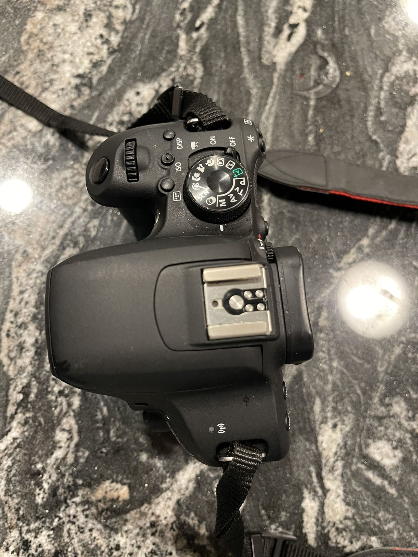 Canon T7i DSLR. *Great condition, barely used*
