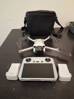 DJI Mini 3 Pro Drone with Smart Controller