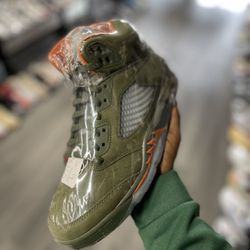 Retro 5 Olive 