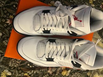 Jordan 4 White Cement