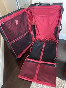 Samsonite Luggage - w/ 4 Casters, Lock, & Many Other Options!