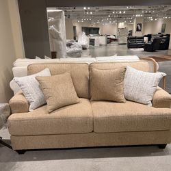 Brand New Modern Sofa – High-Quality, Durable Fabric