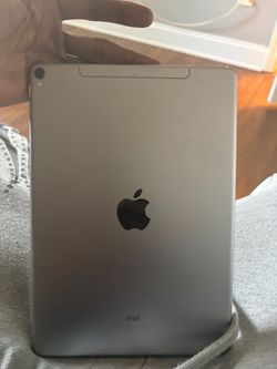 Apple IPad.