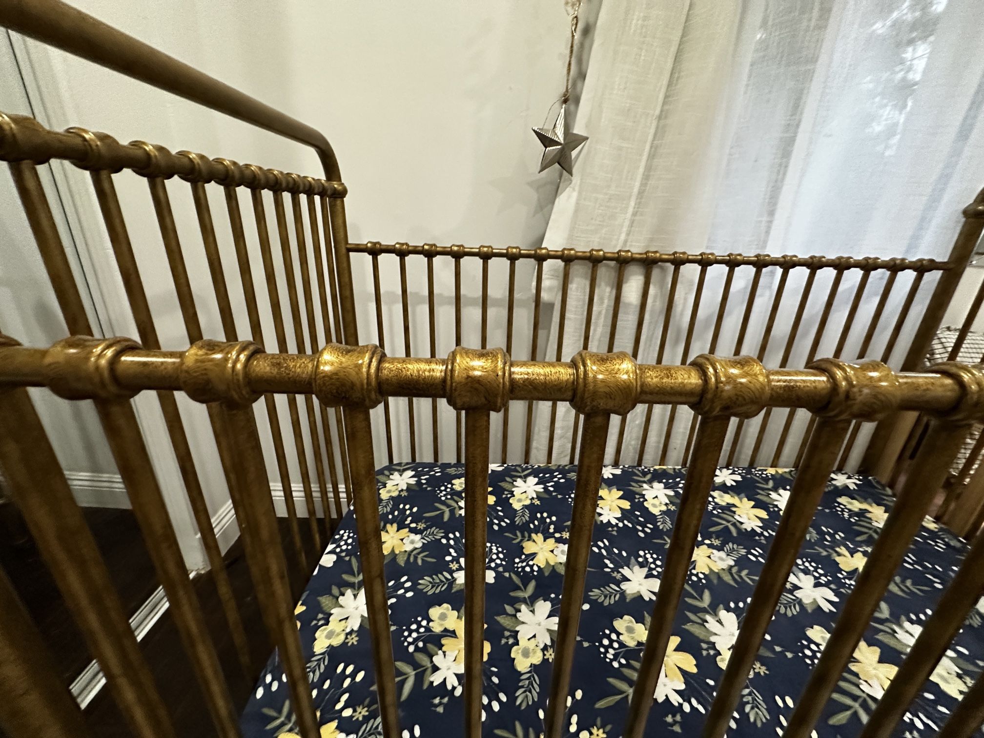 Baby Crib Metal Vintage Look 