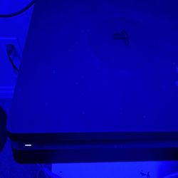 ps4 with 2 controllers 