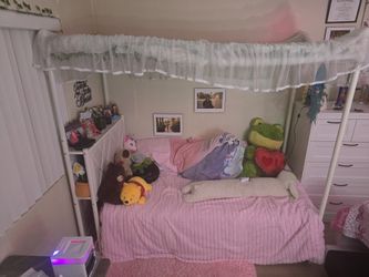 Cute White Canopy Bed w/ Pink Bedding – Like New