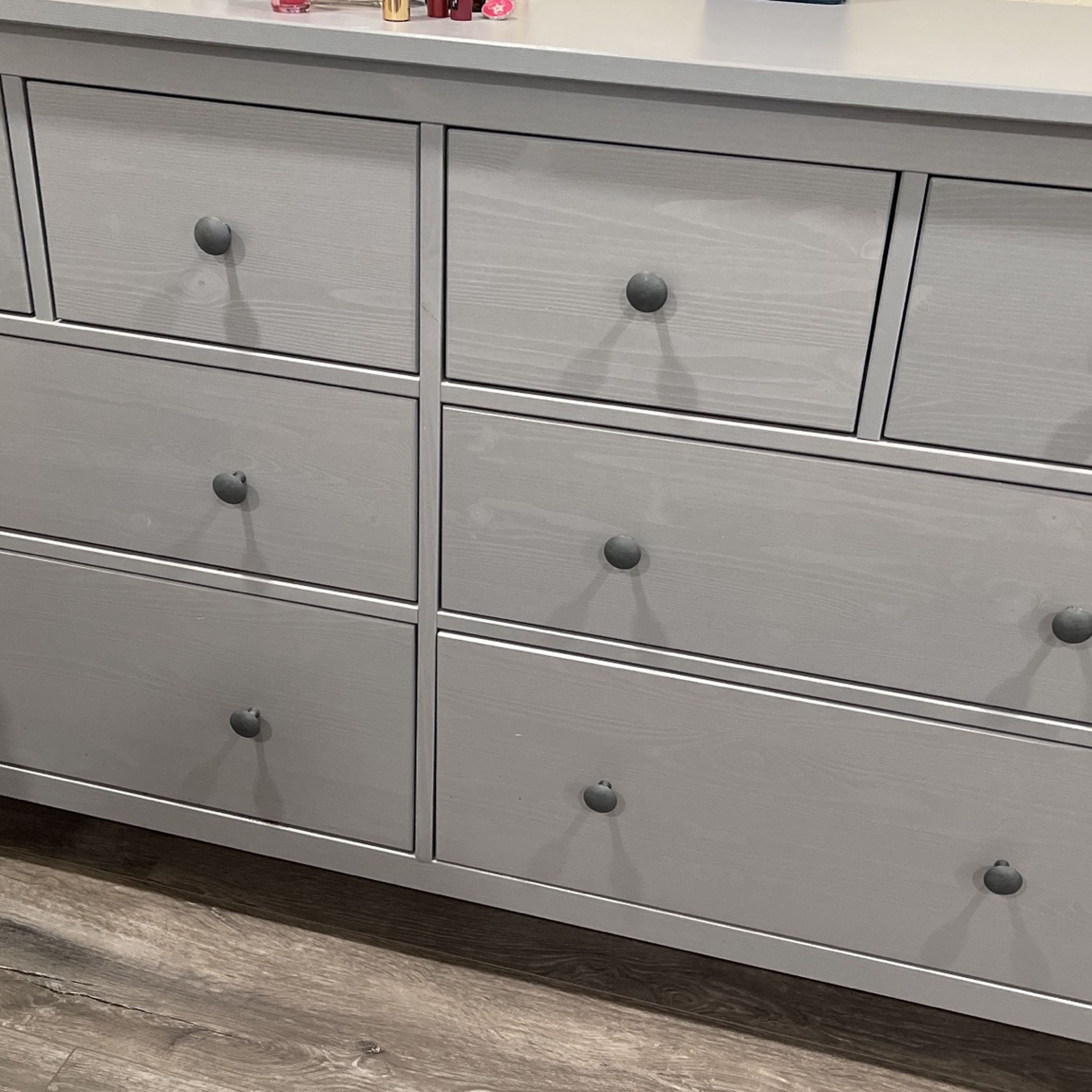 Large Dresser 8 Drawers 63X37
