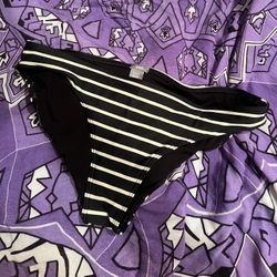 black and white swim bottoms 