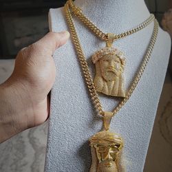 Jesus Pendants With Cuban Chain 8mm 14k Gold Plated Doesn't Loses Color 