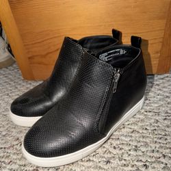 Women’s Shoes 