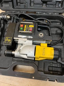 Magnet drill