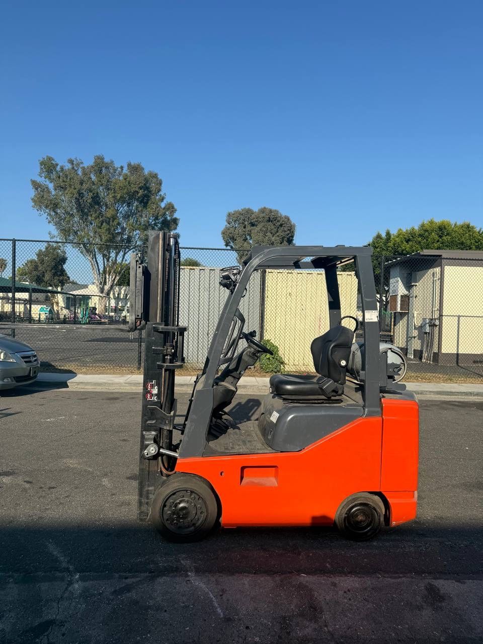 Toyota forklift 2 stages 5000 Lb