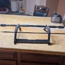 Pull Up Bar