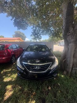 Limpio Hyundai  sonata 2011