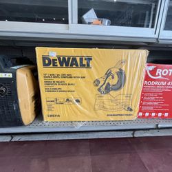(76936) DEWALT MIXER SAW