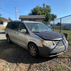 2010 Chrysler Town & Country