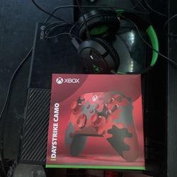 Xbox One With Controller