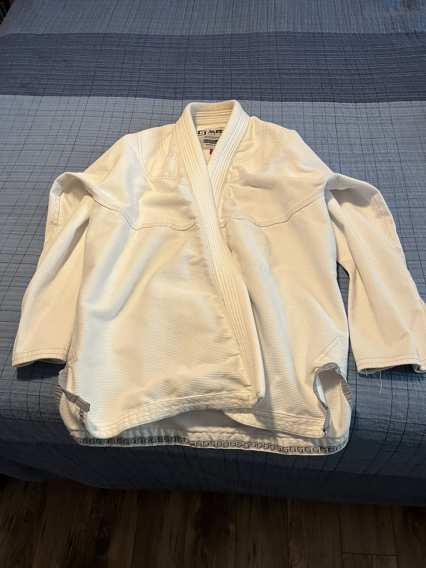 White GI - size A2