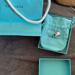 Sterling Silver T&C Ring Size 7.75