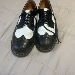 Doc Martens English Black And White Oxfords UK Size 9