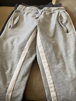 3 Joggers Medium And Large