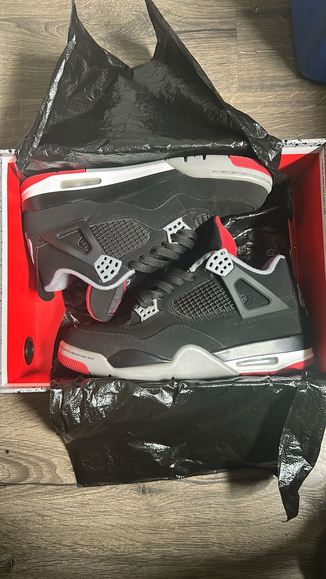 Jordan 4 Retro Bred