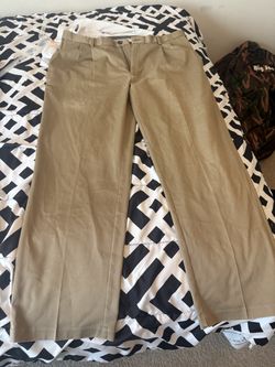 Haggar®️ khakis size 38x31