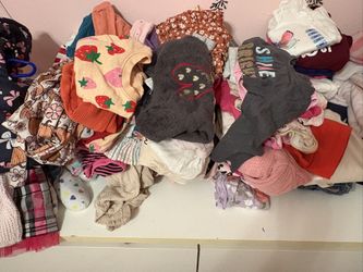 Size 6-12 Month Girls clothes Over 148 Pieces