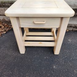 End Table/ Night Stand 24" × 21" ×23"