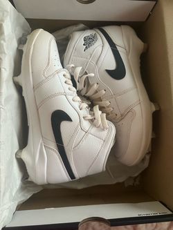 Nile Baseball Jordan Metro metal shoes size 7