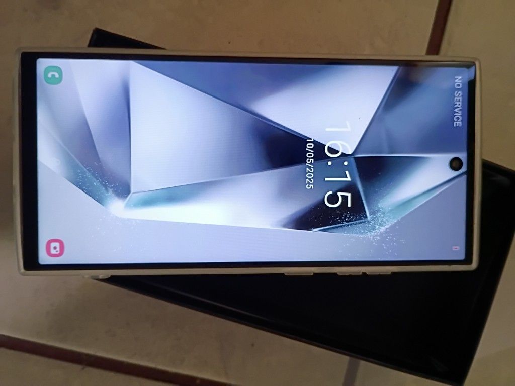 Samsung Galaxy S25 Ultra Screen Size 7.3 Brand New