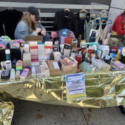 STOOP SALE