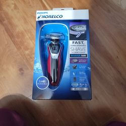 Electric Shavera Phillips Norelco