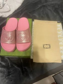 Sandles