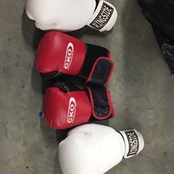 4 Boxing 🥊 Gloves 