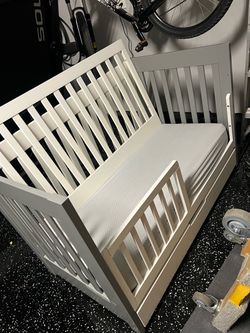 White Wood Baby Crib with Mattress