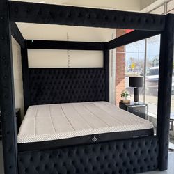 Camas Bonitas //  Bedroom set in stock