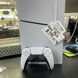 PS5 Console 
