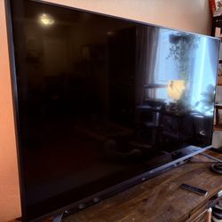 TCL 55R617 - 55-Inch 4K Ultra HD Roku Smart LED TV