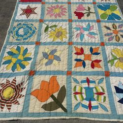 Beautiful Vintage Quilt 