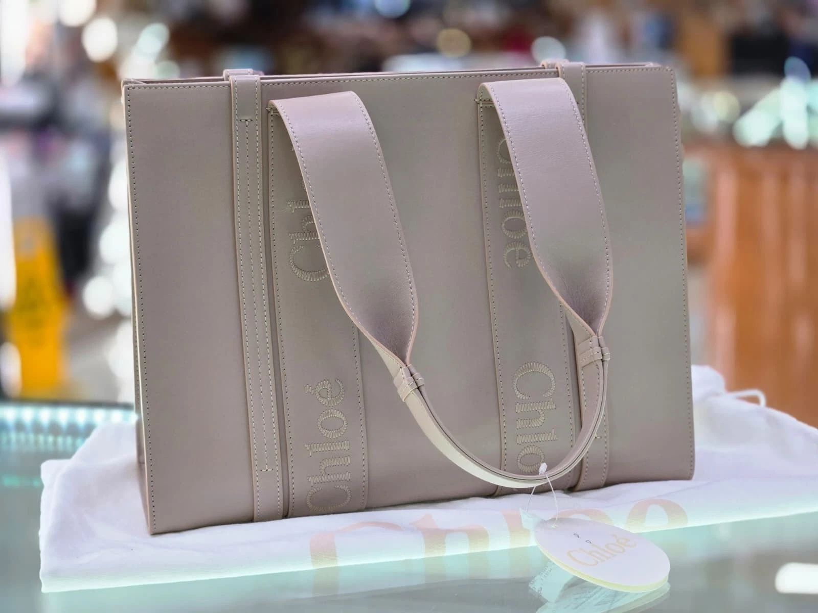 100% Authentic Chloe Medium Logo Tote Bag Nomad Beige Leather Made in Italy