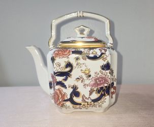 Mason's Blue Mandalay  Teapot 6" tall, England, 1796