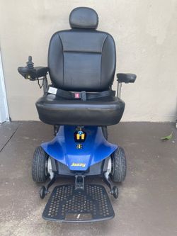 Jazzy Elite ES Power Wheelchair