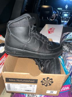 Nike Air Force 1 high top men’s size 11
